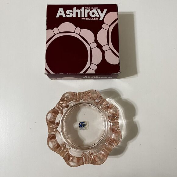 Vintage Toyo Glass Roller Ashtray Pink Round Scalloped Japan w/ Box - Picture 2 of 15